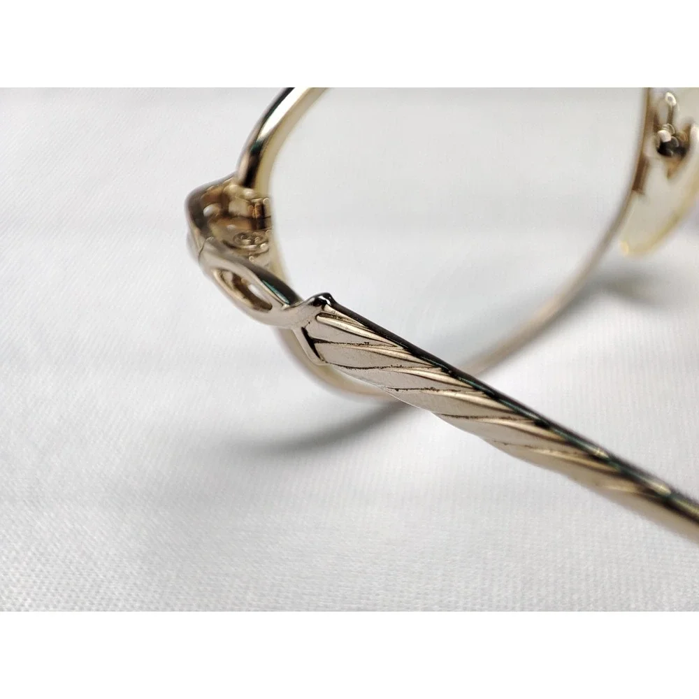 Seiko T095 Titanium Oval Eyeglass Frames Gold Filigree Japan 52-17-135